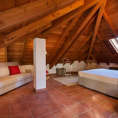 Sleeps 8 Pool Air Con Wifi Vila *