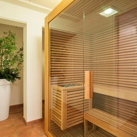 Sleeps 8 Pool Air Con Wifi Vila Cissano